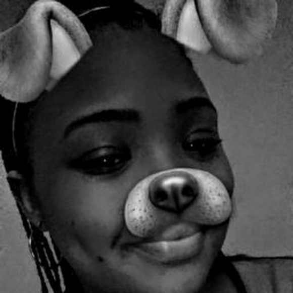 Meet your Posher, Carmen - Picture 1 of 3